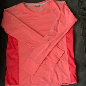 Medium Nike Long Sleeve